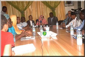 La présidente de la CNDH présente le rapport annuel sur la situation des droits de l'homme en Mauritanie 