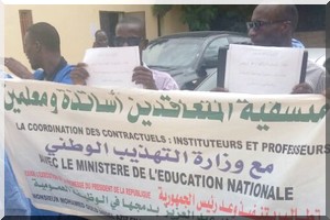  Enseignement : des contractuels demandent la régularisation de leurs situations