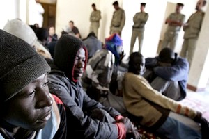 Expulsions à la pelle de clandestins et vagues d’indignation : Délit de faciès