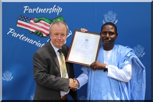 L'ambassade des États-Unis décerne le prix 