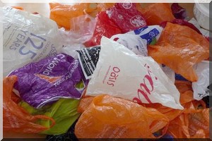 Sachets plastiques : opération coup de poing à Arafat