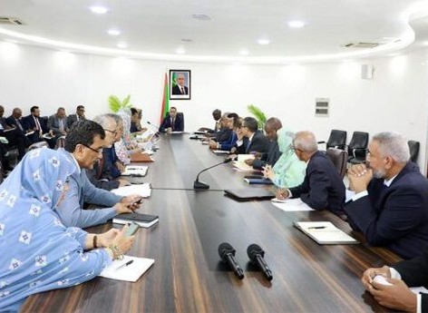 Le Premier ministre supervise les derniers préparatifs pour une rentrée scolaire 25-26 réussie