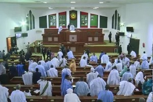 L’Assemblée nationale adopte un projet de loi sur la COVID-19