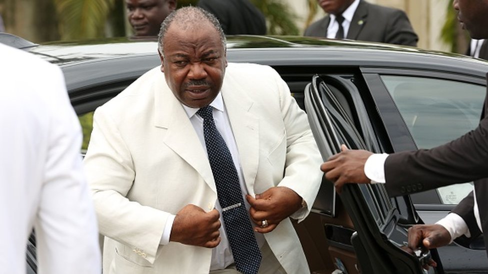 Ali Bongo a consolé et galvanisé les Panthères mardi à Franceville, avant leur match face à la Mauritanie
