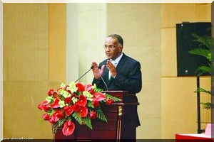 Dernière-minute : Amar Ould Bouhoubeiny admis dans un hôpital en France