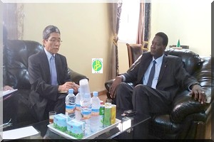 Le Ministre de l’Environnement et du Développement Durable reçoit l’Ambassadeur du Japon