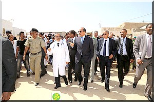 Le Président de la République s'informe de l'avancement des travaux de l'extension du centre de santé de Teyarett