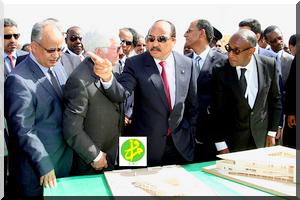 Le Président de la République pose la première pierre de l'institut national d'Hépato-virologie