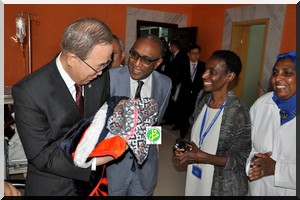 Le secrétaire général des Nations-Unies visite le centre hospitalier mère-enfant