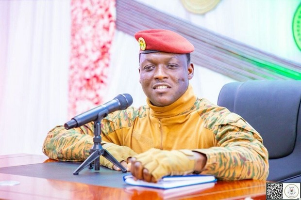 Burkina : « pas deux capitaines dans un même bateau » (Traoré)