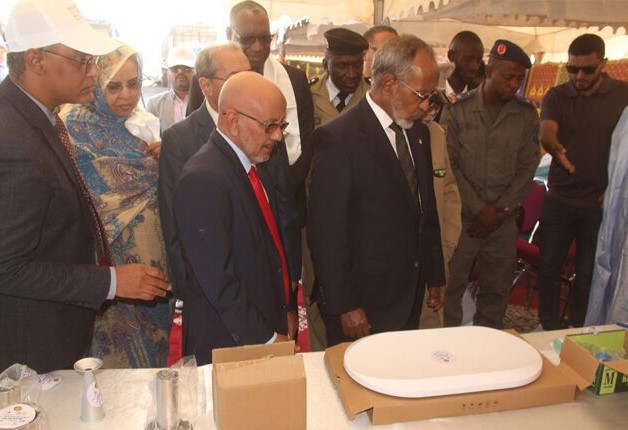 Le ministre de la Santé supervise le lancement d’un projet visant à équiper 276 centres de santé en matériel médical