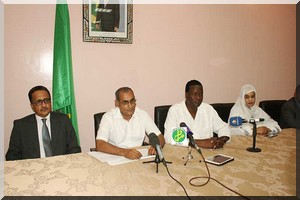 Le ministre des pêches: les tâches d'huile ne constituent pas pour l'instant une menace pour la ressource halieutique