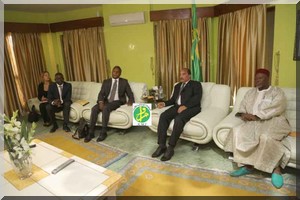 Le cas de O. M’Khaitir évoqué avec le président Aziz par une délégation d’Amnesty International 