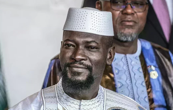 Guinée: l'armée affirme son soutien au président Doumbouya après les critiques des Forces vives