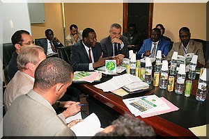 Le ministre de l'environnement se réunit avec les partenaires techniques et financiers de son département