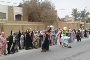Nouadhibou : Des femmes chefs de ménages protestent contre la hausse des prix