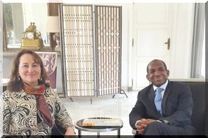 Séance de travail entre le Haut Commissaire Komara et Mme Ségolène Royal