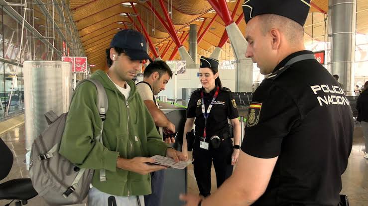 L'Espagne commence les contrôles aux frontières pour les voyageurs venant d'Italie