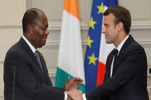 La France transforme 1,14 milliard d’euros de dette ivoirienne en subventions
