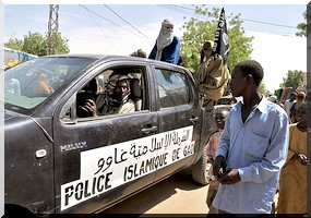Nord-Mali: les islamistes arrêtent les femmes non voilées à Tombouctou