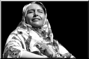 Malouma sur tous les fronts : La chanteuse et femme politique mauritanienne est notre invitée.