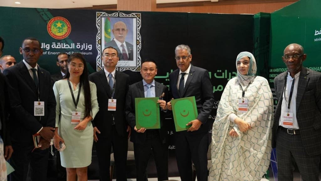 Mauritanie : signature de deux accords internationaux pour la production de l’ammoniac et l’hydrogène verts 