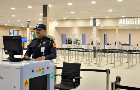 Maroc : un Mauritanien interpellé avec plus de 2 millions d’euros cachés dans des cartons de biscuits