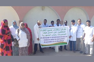 Les médecins en chômage continuent de demander leur recrutement