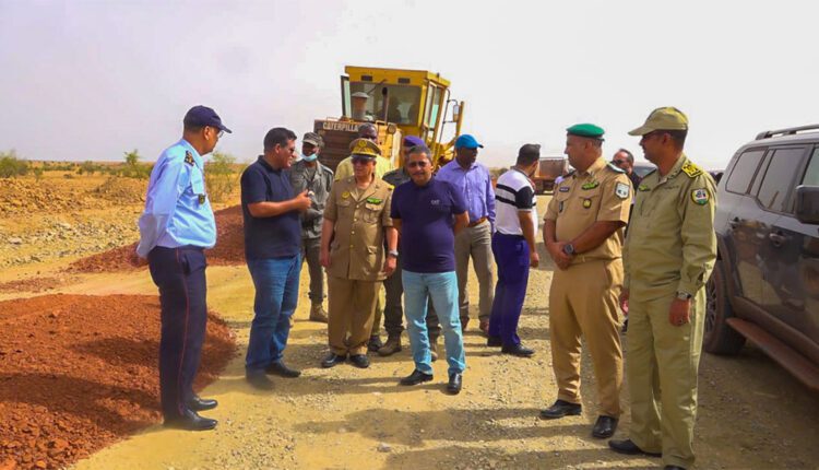 Le ministre de l’Équipement et des Transports visite les axes routiers du Guidimagha