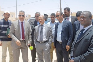 Le ministre de l’équipement et des transports s’enquiert des travaux des routes à Tevagh-Zeina 