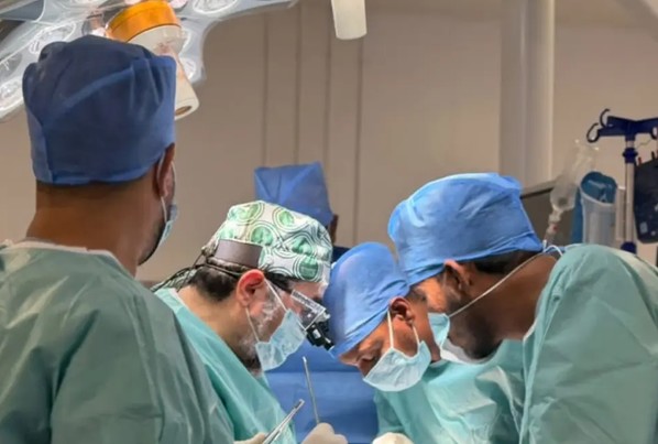Une mission médicale saoudienne effectue 27 opérations à cœur ouvert au centre national de cardiologie