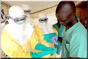 Ebola : l’Union africaine appelle à lever les restrictions de voyage