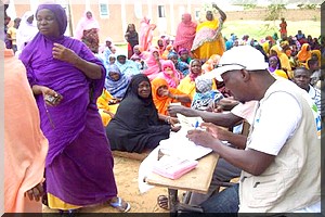 ACF-E distribue cash et vivres  dans trois communes au Guidimakha