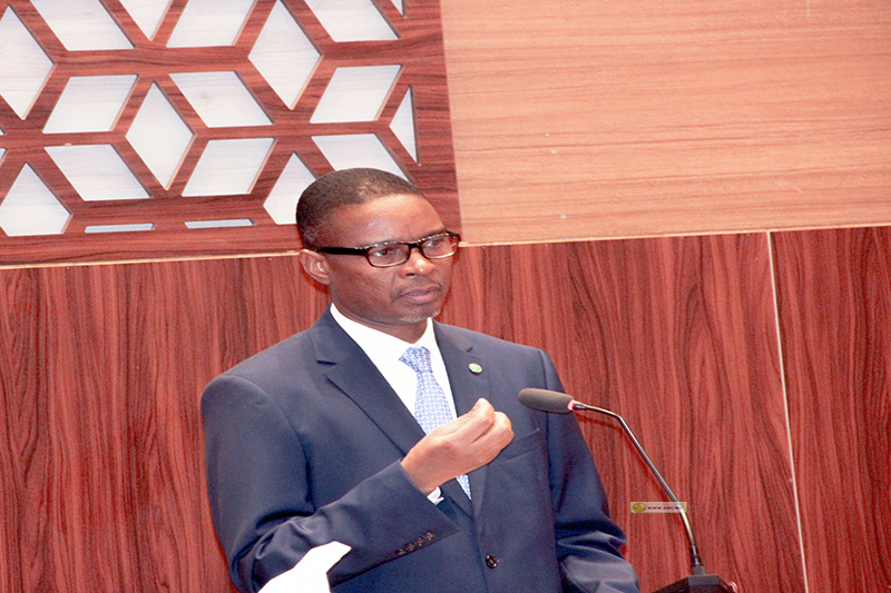 Le Premier ministre : des centaines de villages et des villes seront approvisionnés en eau potable