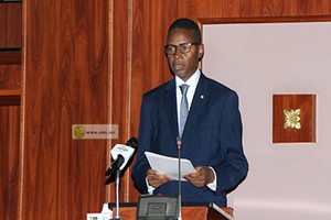 Le premier ministre promet une solution au problème des étudiants grévistes de la faculté de médecine