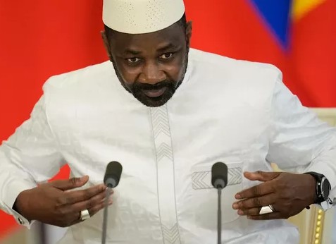 Mali : le chef de la junte au pouvoir Assimi Goïta promulgue la loi lui accordant un mandat illimité de président