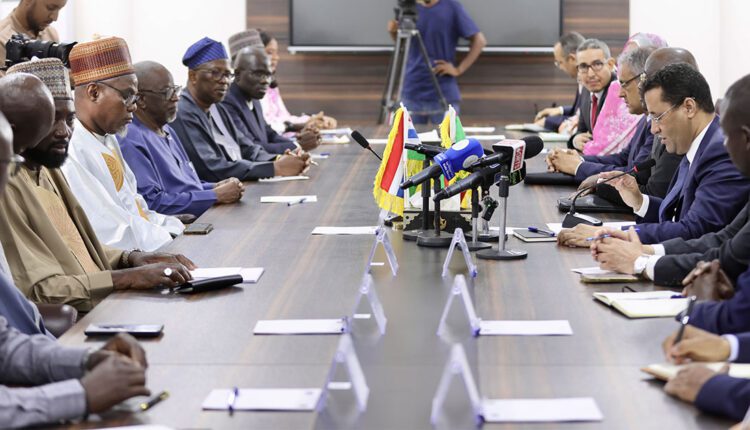 Nouakchott / tenue de la 6e session de la Commission mixte mauritano-gambienne