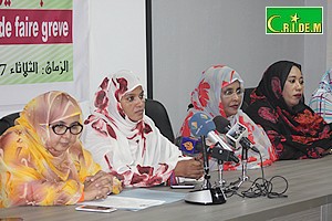 Les sages-femmes poussent un coup de gueule et menacent d'aller en grève [Photoreportage]