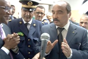  Santé-Les conditions de vie et de travail des médecins et des infirmiers vont s’améliorer, affirme le président Aziz