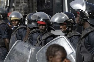 Sénégal : plusieurs leaders de l’opposition arrêtés en marge du vote d’une loi controversée 