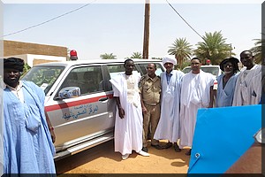  Commune de Tamourt Enaj: Une ambulance pour le centre de santé de NBeika  [PhotoReportage]