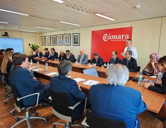 Le Ministre de l’Equipement signe un protocole d’accord pour le lancement d’un Tramway à Nouadhibou