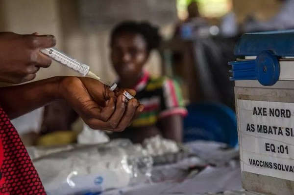 Vaccination en Afrique: des progrès, mais des millions d’enfants restent encore à l’écart